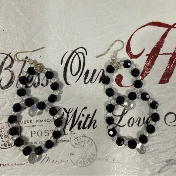 Handmade women black and white crystals, beadalon flex wire earrings. NWOT. - Picture 2 of 5